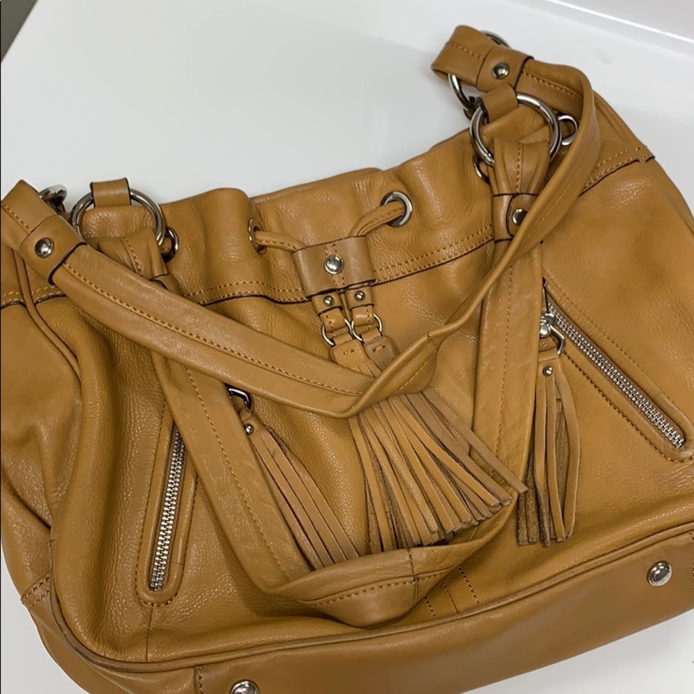 B Makowsky Leather Bag Shoulder Straps Fringe